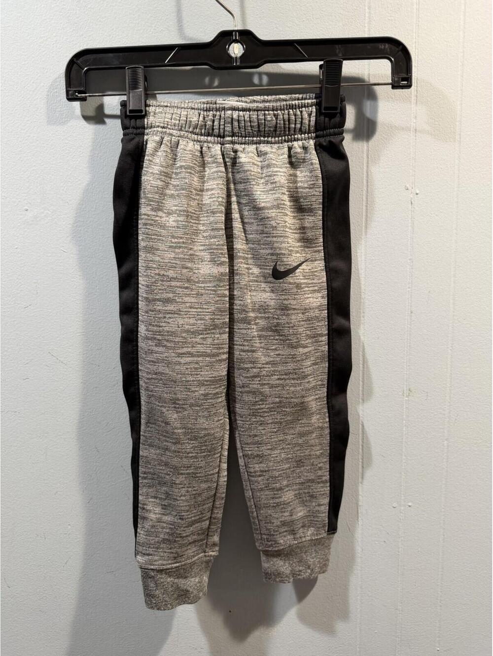 Kids Boys Nike Sweatpants Dri-Fit Size 4 Gray/Black